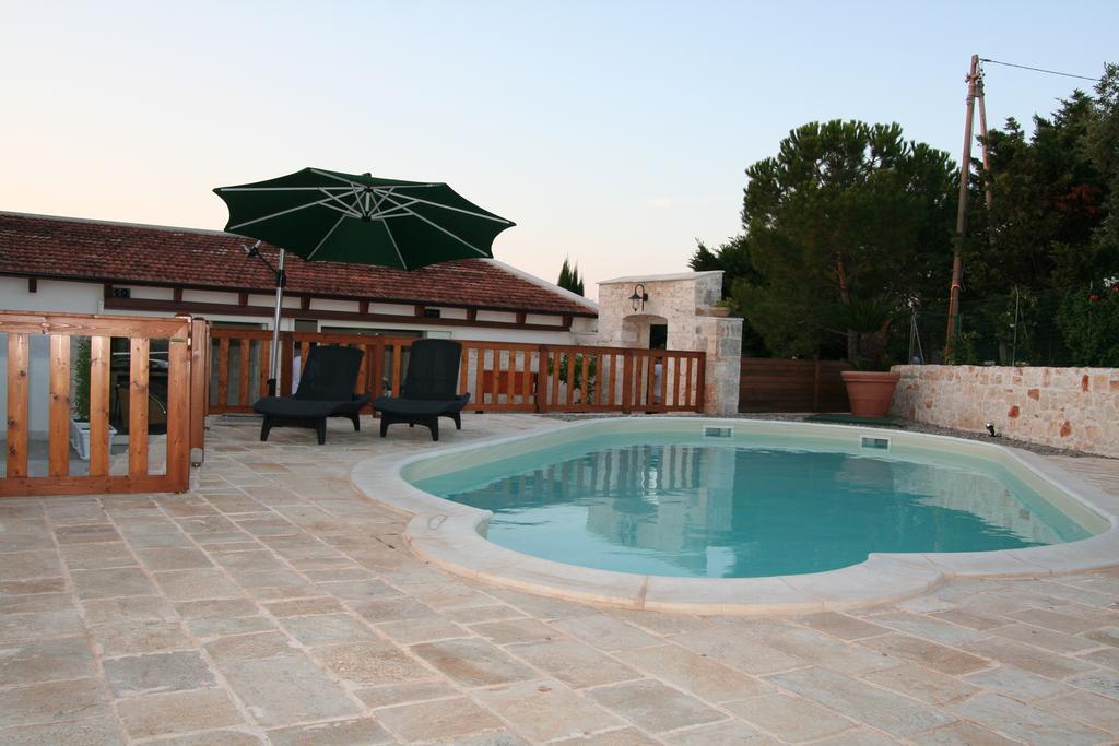 La Dimora Gigante Bed & Breakfast Castellana Grotte Exterior photo
