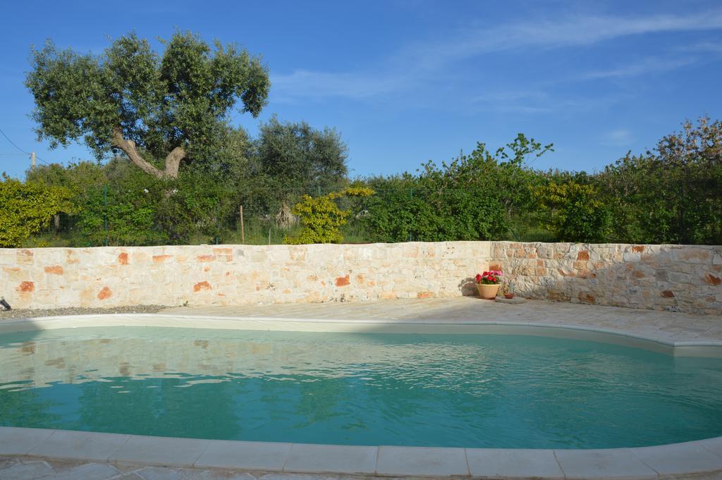 La Dimora Gigante Bed & Breakfast Castellana Grotte Exterior photo
