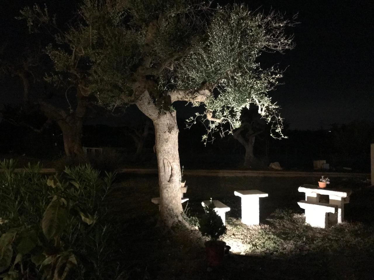 La Dimora Gigante Bed & Breakfast Castellana Grotte Exterior photo
